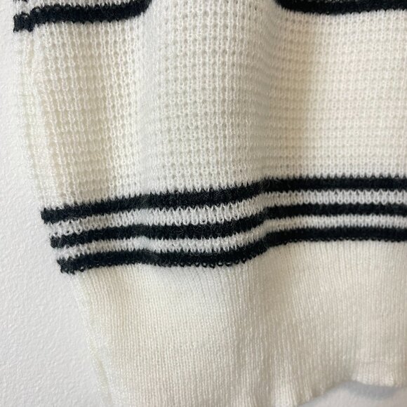 70s Vintage Short Sleeve Ruffle Collar Knit Sweater Size M - Picture 6 of 13